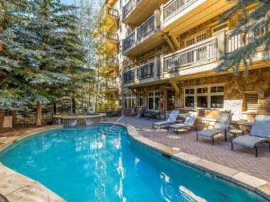 River Run Village, 2 Bed Condo at Lone Eagle Lodge, Ski-in Ski-out