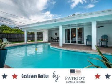 Two Homes Minutes from the Bay Castaway Harbor