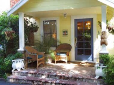Bear Flag Inn