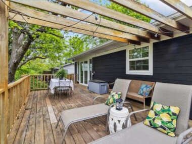 Honeysuckle Hideaway