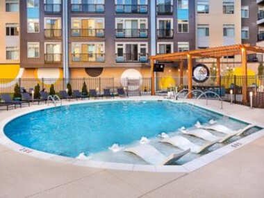 Upscale Lifestyle 1BD Prime location GMU