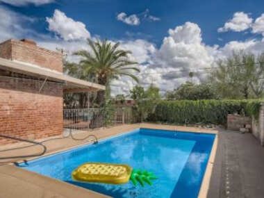 Upscale 3BR Tucson Retreat