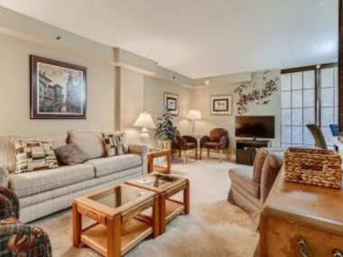 Outstanding Location – 1BR Haven near the Strip