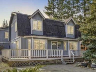 The Lost Boys Hideaway – One of a Kind Mountain Getaway!