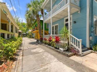 Villa 1898 – Luxury Home in the Heart of Downtown