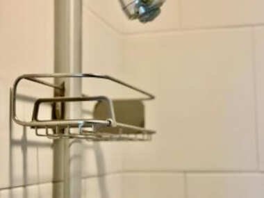 Spacious Private LA Bedroom w Private Half Bath Free Strong WIFI & Private Fridge & AC near USC – Exposition Park – USC Memorial Coliseum – BMO Banc of California Stadium – Downtown Los Angeles DTLA – University of Southern California USC!!!