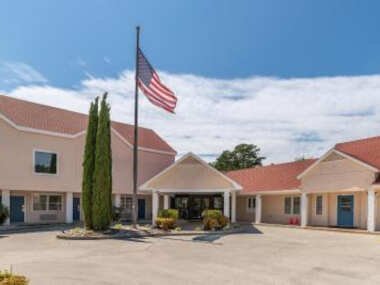 Hotel Manteo
