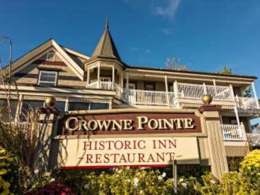 Crowne Pointe Historic Inn Adults Only