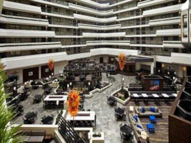 Embassy Suites Los Angeles – International Airport/North