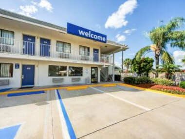 Motel 6-Lakeland, FL