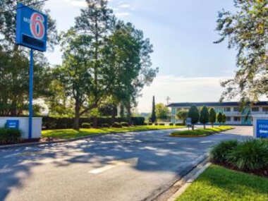 Motel 6-Valdosta, GA – University