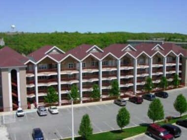 Grand Crowne Resort by Capital Vacations